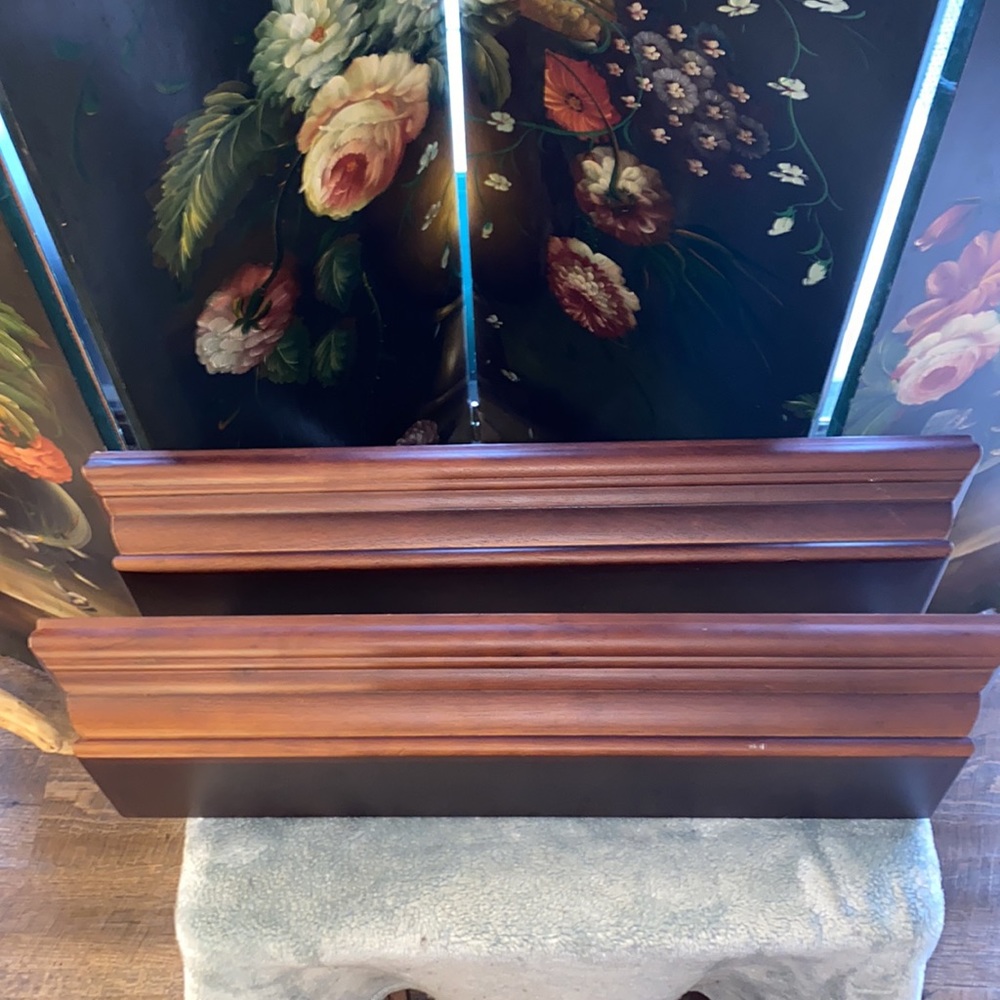 Floating shelves - Picture 4 of 5